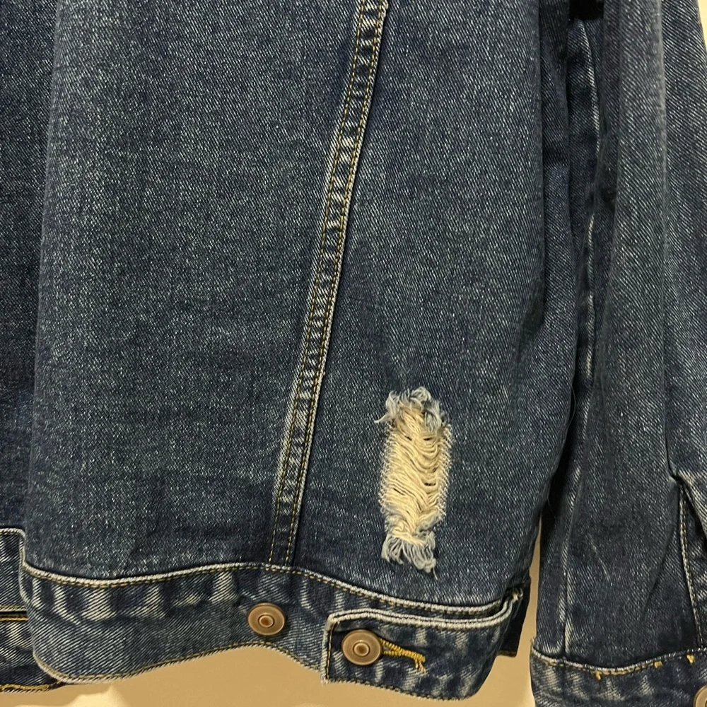 denim jacket - Picture 4 of 5